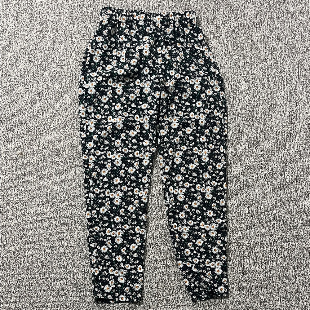 Floral joggers - Black and White